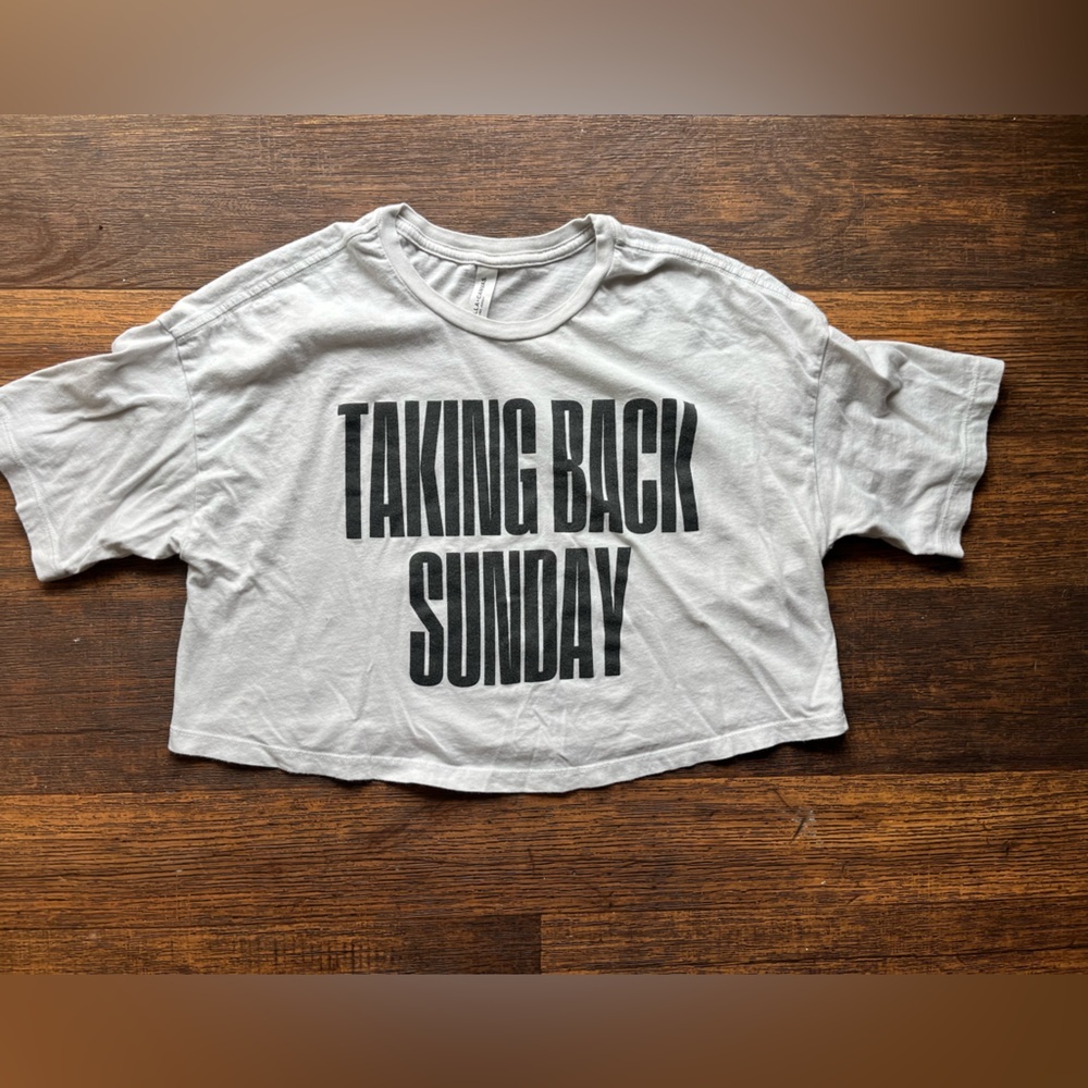 Women's Taking Back Sunday T-Shirt Beige Spell-Out M Emo Y2K Screamo Mid‎ Riff
